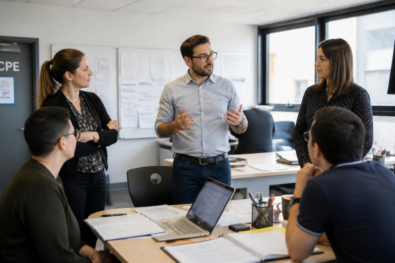 découvrez tout sur le salaire des cpe en 2025 : rémunérations, primes, avantages et perspectives d'évolution professionnelle pour mieux planifier votre carrière.